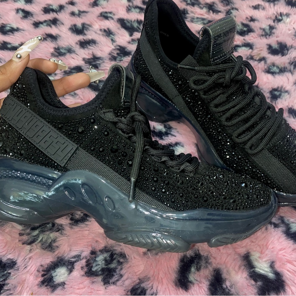 Black rhinestone Steve Madden maxima aggrsv sneakers
